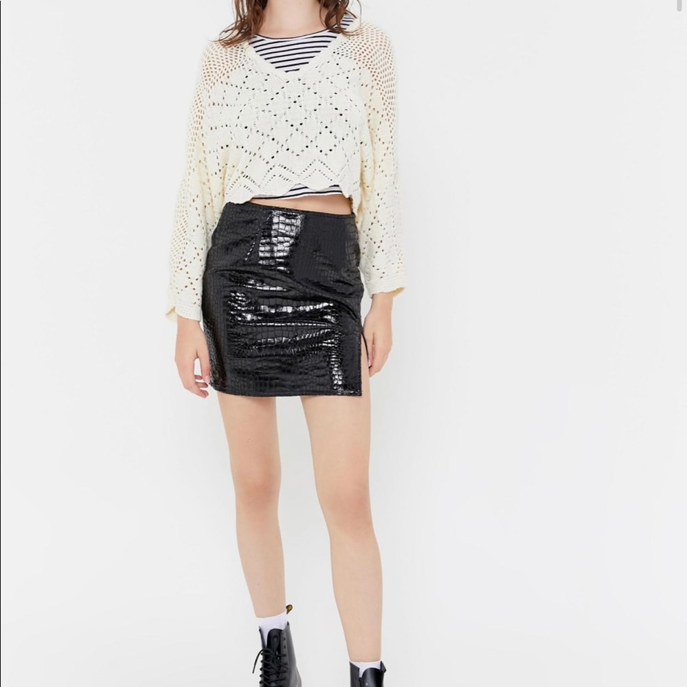 Motel wave skirt crock black